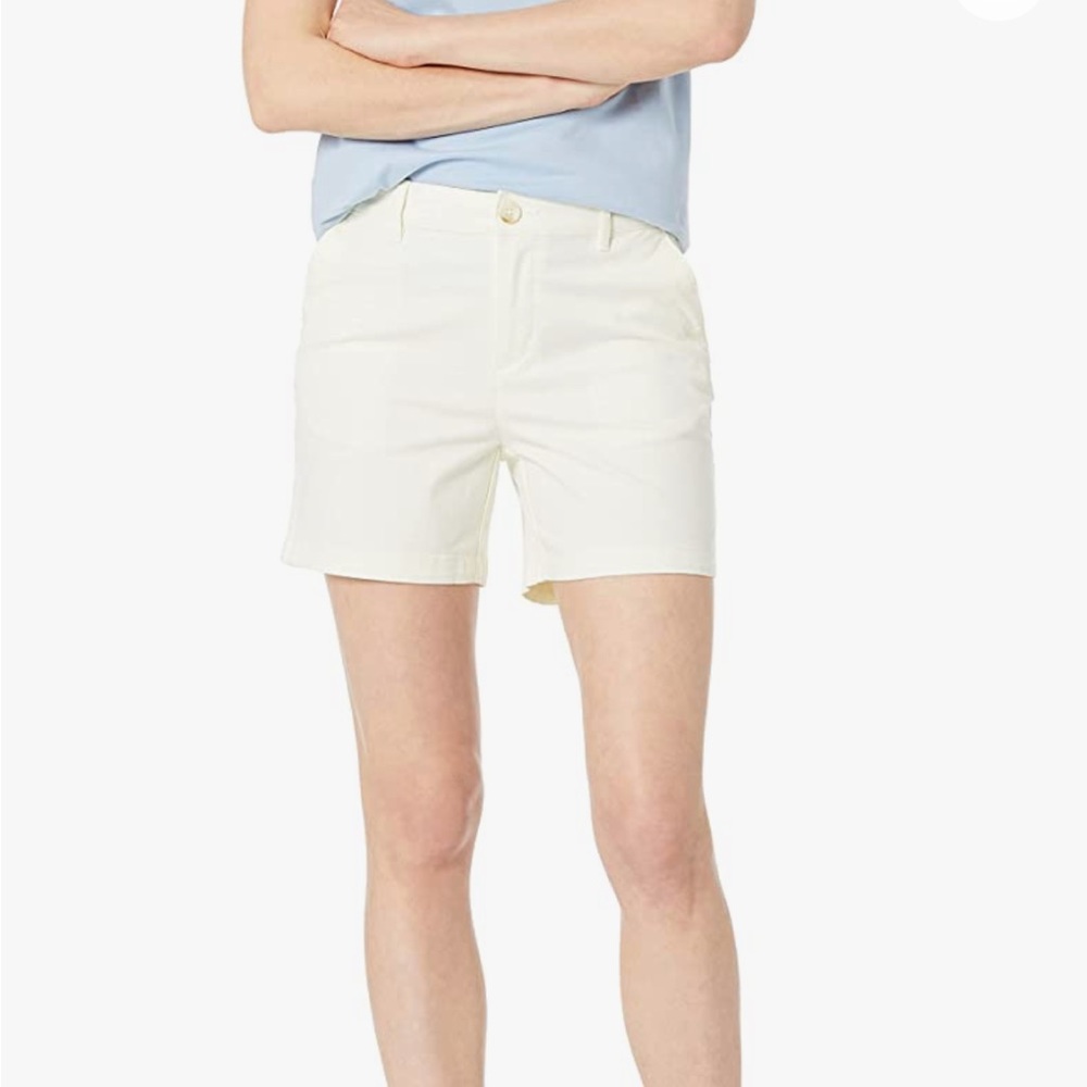 NWT Amazon Essentials Women's 5 Inch Inseam Chino Short
Color: Size 4